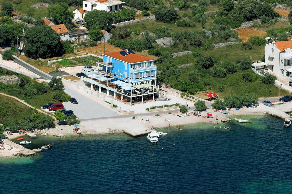 Villa Mediterana Seget Vranjica Buitenkant foto