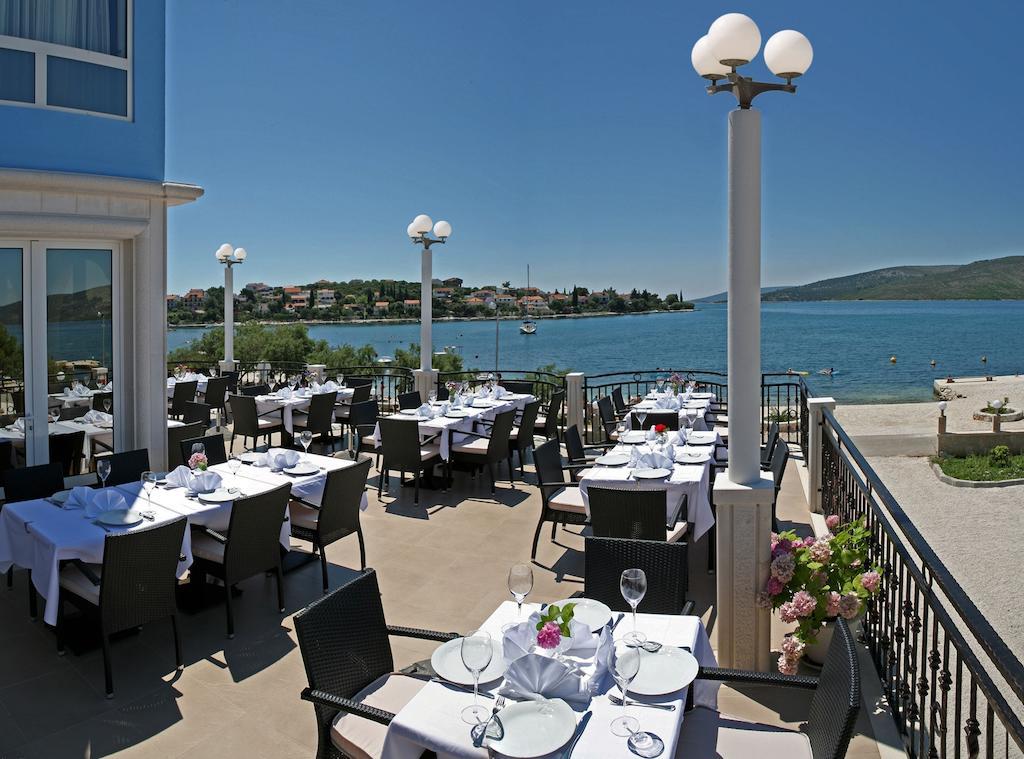 Villa Mediterana Seget Vranjica Buitenkant foto