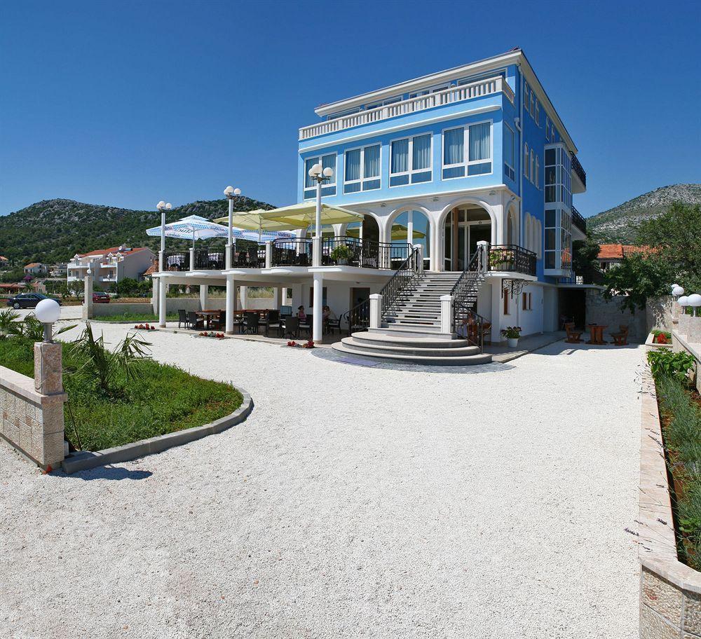 Villa Mediterana Seget Vranjica Buitenkant foto