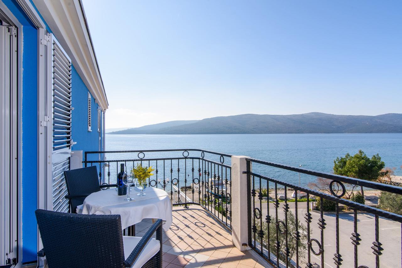 Villa Mediterana Seget Vranjica Buitenkant foto
