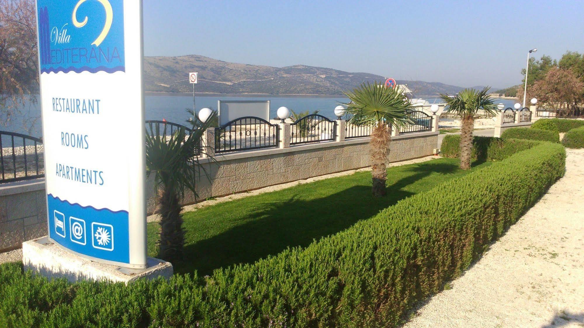 Villa Mediterana Seget Vranjica Buitenkant foto