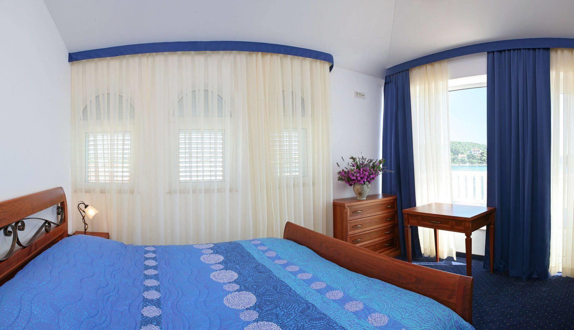Villa Mediterana Seget Vranjica Buitenkant foto