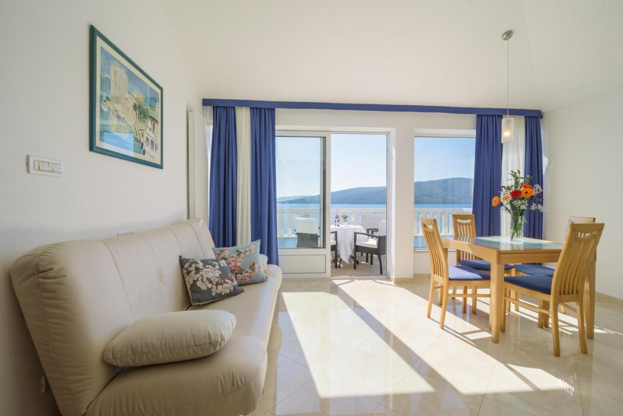 Villa Mediterana Seget Vranjica Buitenkant foto